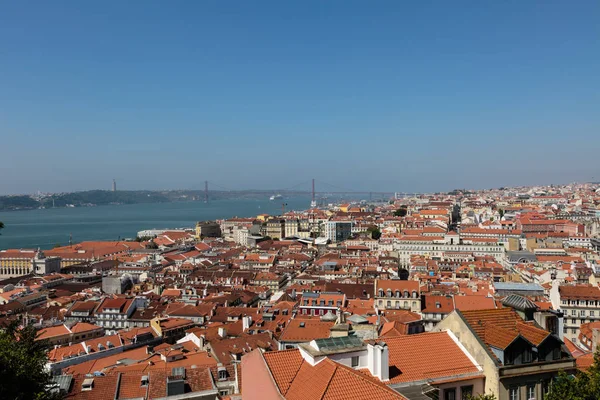 Vista aérea panorámica de Lisboa desde el Castillo de Sao Jorge, Portugal — Foto de Stock
