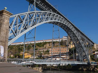 Dom Luis Porto, Portekiz Douro Nehri üzerinde köprü