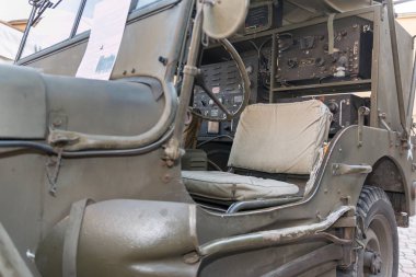 Dünya Savaşı 'ndan radyo Iletişimleri için askeri otomobilin Iç mekan görünümü