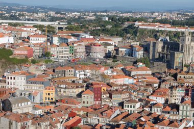 Güzel Porto manzarası - çatılar ve Şehir Merkezi, Portekiz
