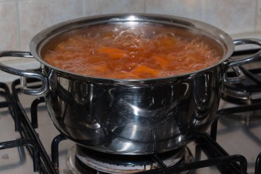 İtalyan usulü domates soslu metalik Pot.