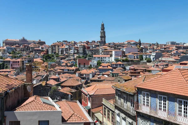 Vista aérea de Oporto: Casas y tejados, Portugal — Foto de stock gratis