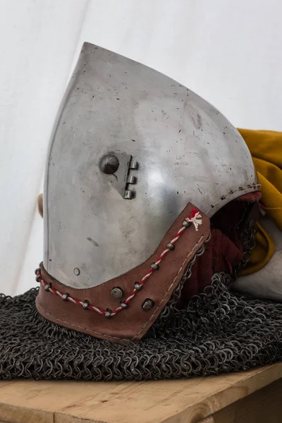 Silver and Metallic Knight Helmet — Stock Photo, Image