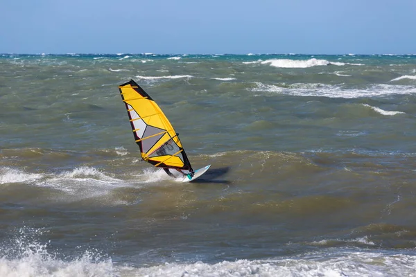 Sea Waves and Wind Surfing in the Summer in Windy Day — Stock Photo, Image