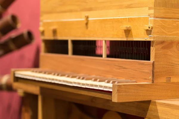 Instrument Muzyczny Leonardo Vinci Drewniane Pianino — Zdjęcie stockowe