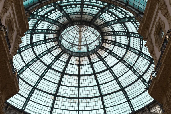 维托里奥 埃曼努埃莱二世画廊的天花板 米兰的购物中心 其形式为行人专用街道 — 图库照片