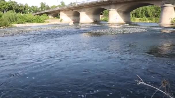 Agua Del Torrente Parma Que Fluye Bajo Puente Italia Parma Fotografías de stock