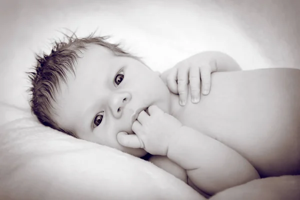 Portrait of baby laying on back — Stock Photo, Image