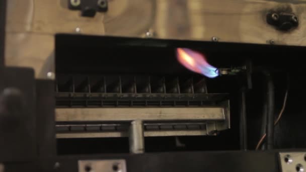 Automatyczne zapalanie gazu, palarnia, piekarnik — Wideo stockowe