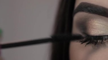 Makyaj sanatçısı yapan bir kız daha önce önemli bir olay güzel makyaj