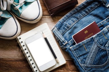 Aksesuar ve ahşap bir zemin - sesi vintage erkekler için giyim