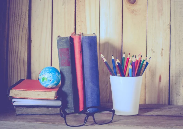 School levert kantoorbenodigdheden briefpapier — Stockfoto