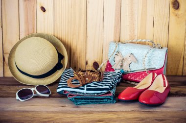 Kostüm ve aksesuarları