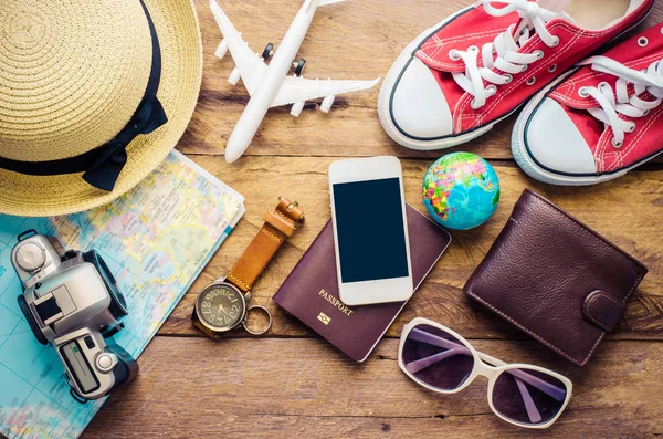 Ropa y accesorios para viajar — Foto de Stock