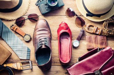 Giyim ve erkekler ve kadınlar için seyahat - li hazır aksesuarlar