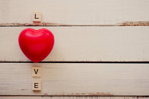 San Valentino sfondo con il cuore e la parola amore — Foto Stock