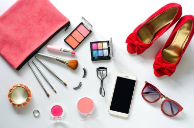 Kadınlar beyaz b için Dekoratif kozmetik ve aksesuar seti