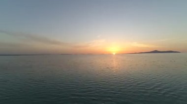 Zaman sukut: Sunrise Kızıldeniz üzerinden