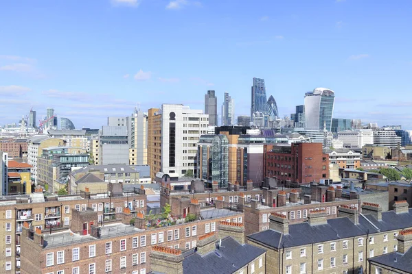 市内中心部の建物高を上げるとロンドンの街並み — ストック写真