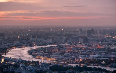Bangkok şehir batımında Arial görünümünü.
