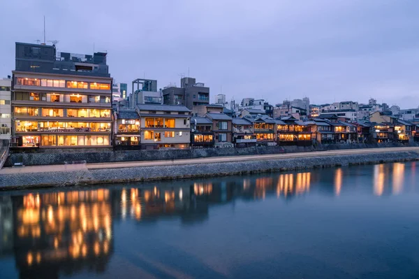 Kyoto Japán 2018 Január Naplemente Kamogawa Folyó Gion Shijo Állomás — Stock Fotó