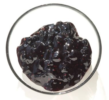 Bir fincan hanımeli reçel