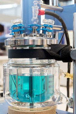 Tıbbi laboratuar ekipmanları, analiz sistemleri.