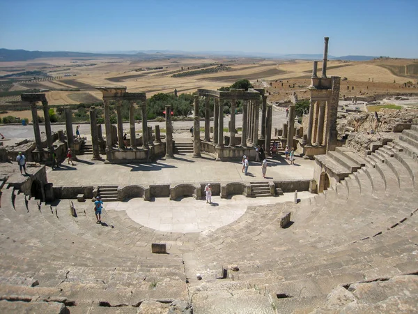 Ruinas de un antiguo asentamiento en el desierto de Túnez. El patrimonio cultural del norte de África — Foto de Stock