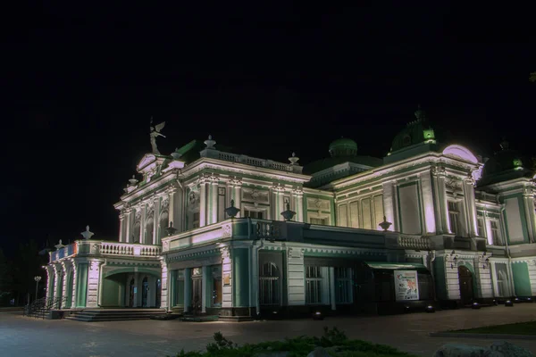 Edifício Teatro Drama Acadêmico Omsk Sibéria Rússia Paisagem Noturna — Fotografia de Stock