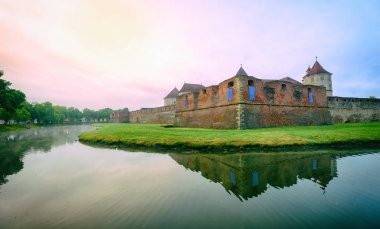 ünlü Ortaçağ Kalesi, fagaras, Transilvanya, Romanya