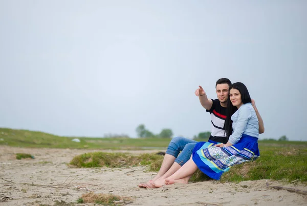 Casal Romântico Divertindo Juntos — Fotografia de Stock