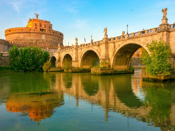 Castel Sant Angelo ή Μαυσωλείο του Αδριανού στη Ρώμη Ιταλία, χτισμένο — Φωτογραφία Αρχείου