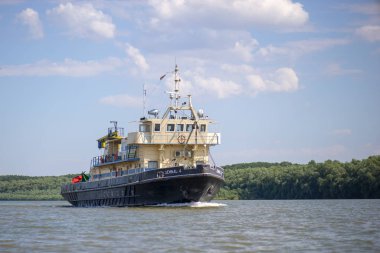 Romanya 'nın Galati kenti yakınlarındaki Tuna Nehri' nde gemi