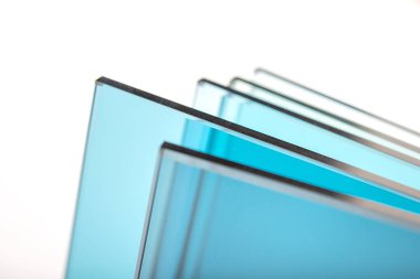Sayfa boyutuna kesme temperli açık float cam paneller üretim fabrikası