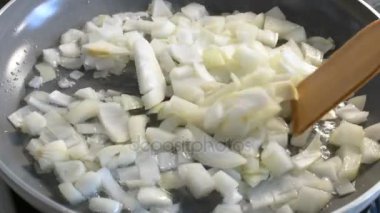 Beyaz soğan kızarmış