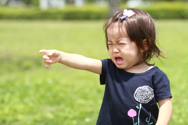 Gråtande japansk flicka (1 år gammal) — Stockfoto
