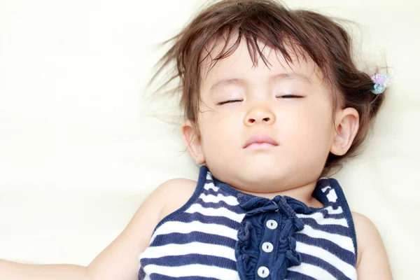 Dormir menina japonesa (1 ano de idade ) — Fotografia de Stock