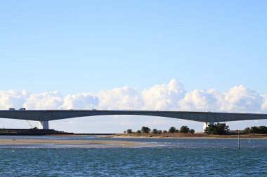 Hamana Köprüsü ve Hamanako gölde Hamamatsu, Shizuoka, Japonya