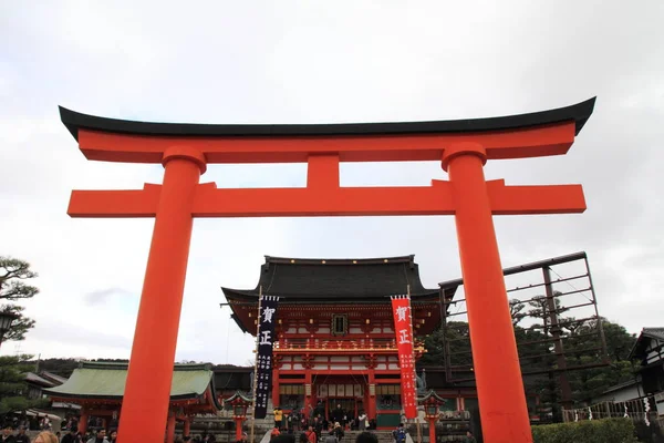 Cancello torre di Fushimi Inari Taisha a Kyoto, Giappone — Foto Stock