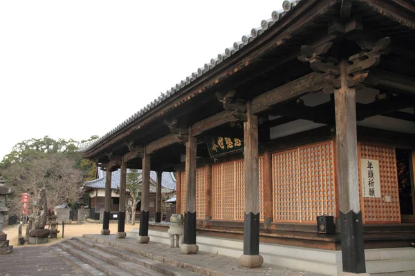 Corredor principal do templo de Kiyomizu em Nagasaki, Japão — Fotografia de Stock