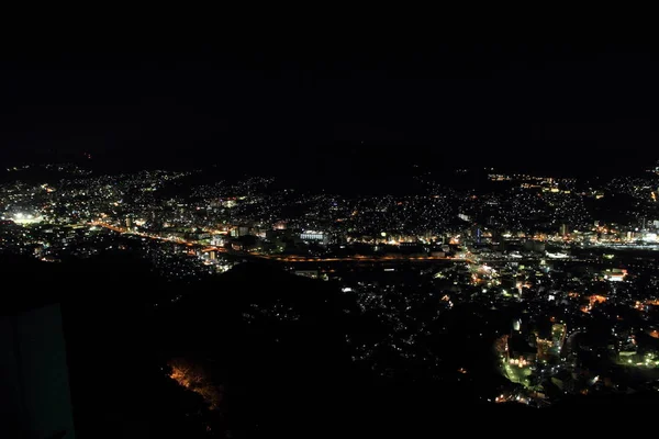 Vista nocturna de Nagasaki, Japón desde la cima del monte Inasa — Foto de Stock