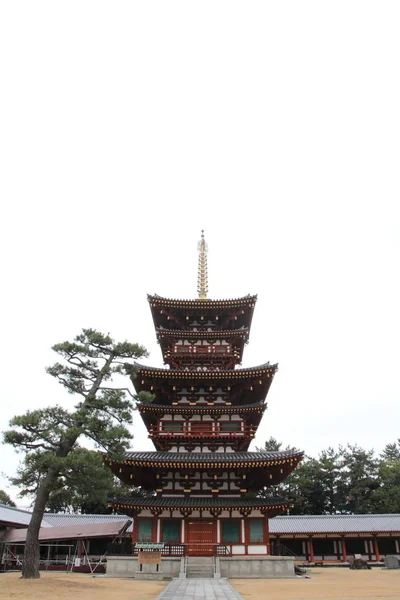 Zachodnia wieża Yakushi ji w Nara, Japonia — Zdjęcie stockowe