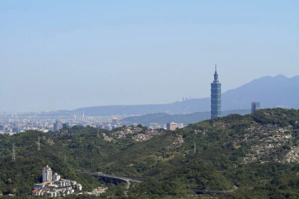 Taipei 101 e paisagem urbana de Taipei de Maokong, Taiwan — Fotografia de Stock