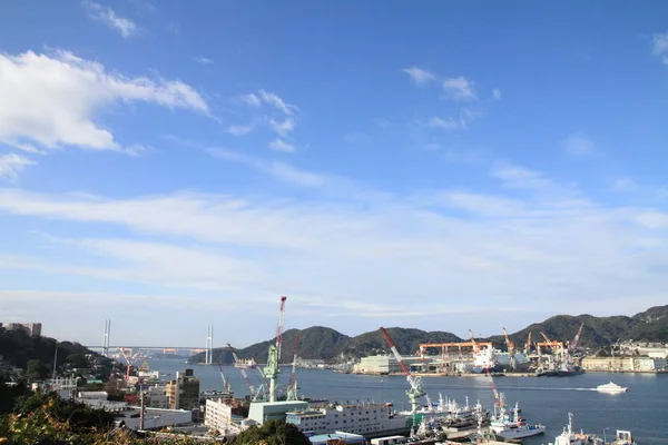 Baía de Nagasaki e ponte Megami em Nagasaki, Japão — Fotografia de Stock