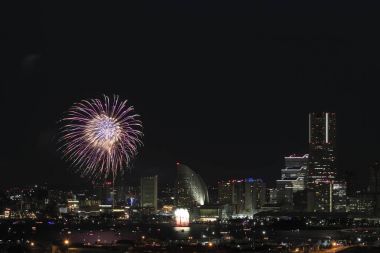 Fireworks uygulamasında Yokohama bağlantı noktası Festivali, Kanagawa, Japonya