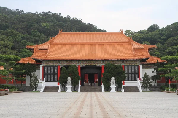 Entrébyggnaden av nationella revolutionerande martyrernas altare i Taipei, Taiwan — Stockfoto