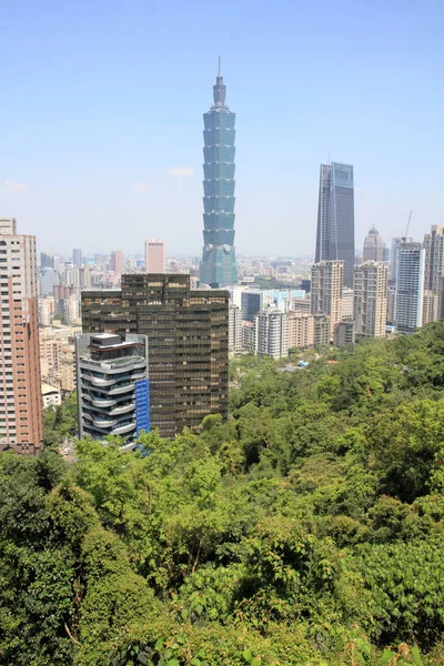 Taipei 101 da montanha Xiang em Taipei, Taiwan — Fotografia de Stock