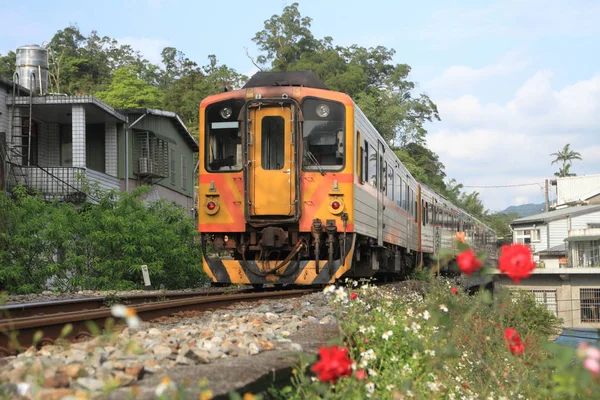 대만에서 Pingxi 선에 기차 — 스톡 사진