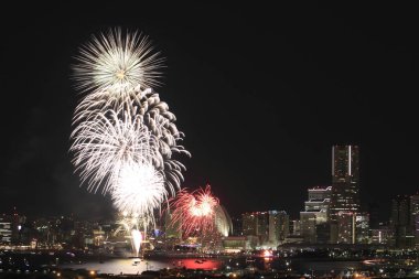 Fireworks uygulamasında Yokohama bağlantı noktası Festivali, Kanagawa, Japonya