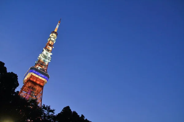 Torre de Tóquio em Shiba, Tóquio, Japão (cena noturna ) — Fotografia de Stock